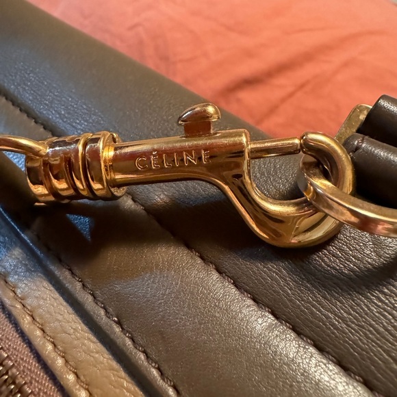 Celine Grey Leather/Canvas Trapeze Medium purse. Authenticated - Picture 1 of 14